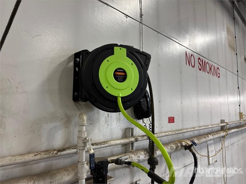  Quantity of (33) Air Hose Reels 其他组件