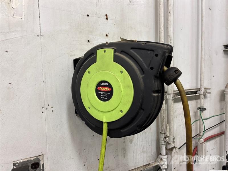 Quantity of (33) Air Hose Reels 其他组件