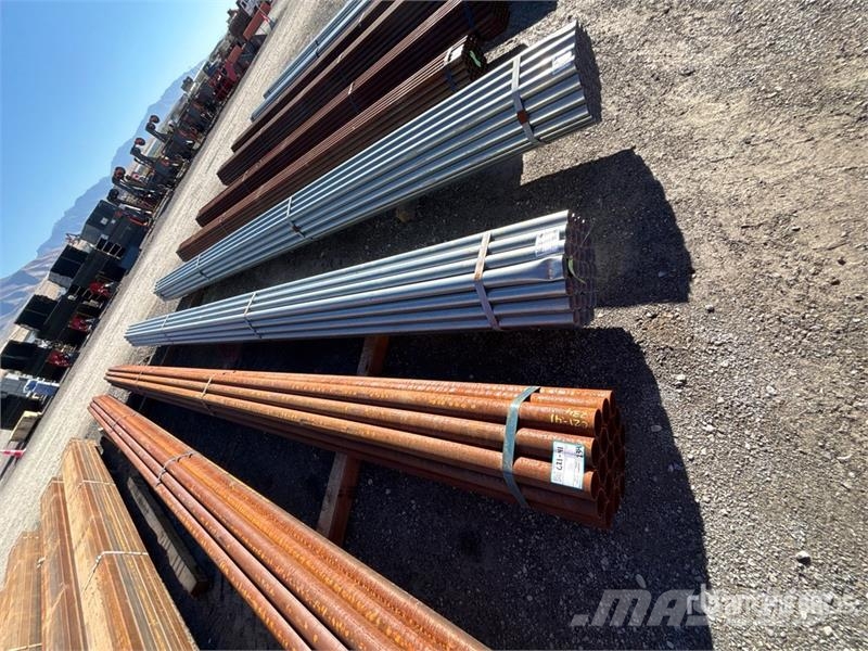  Quantity of (37) 2 3/8 od 288 in Pipe Vintsid, telfrid ja materjaliliftid