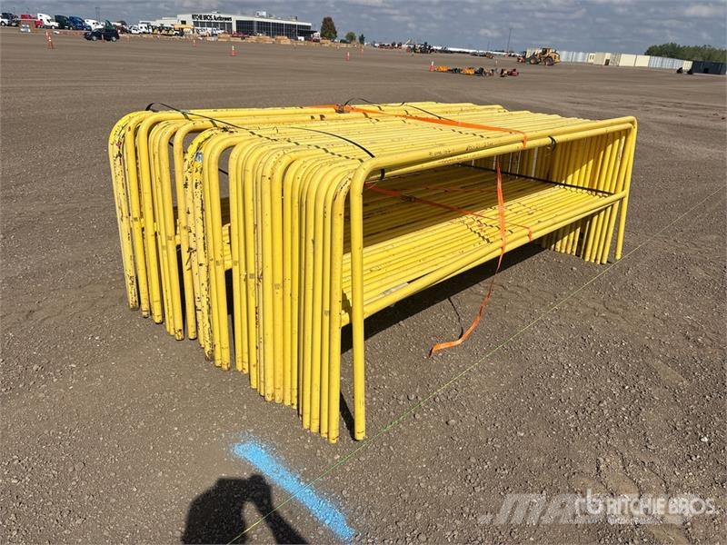 Quantity of (39) Handrails Csörlők, emelőberendezések és anyagmozgató liftek
