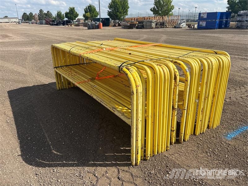 Quantity of (39) Handrails Csörlők, emelőberendezések és anyagmozgató liftek