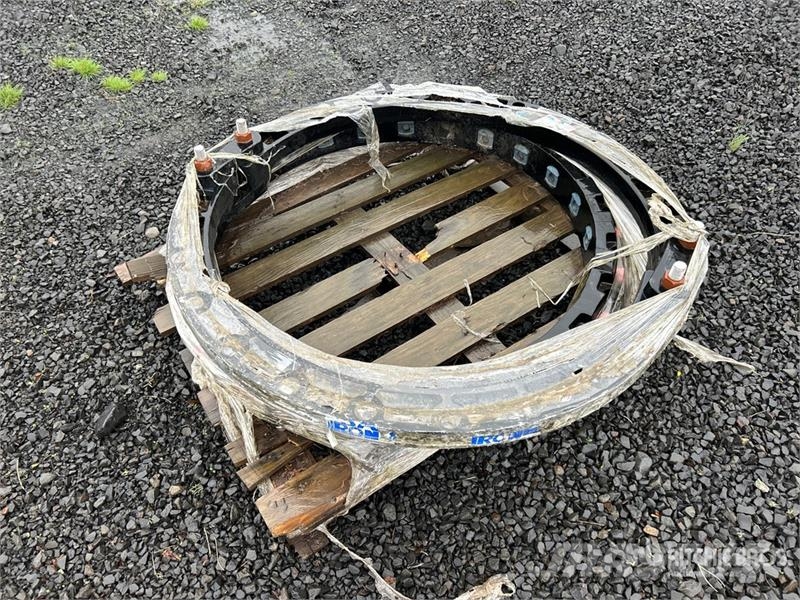 Quantity of 39 Inch Pipe fittings Pipeline equipment