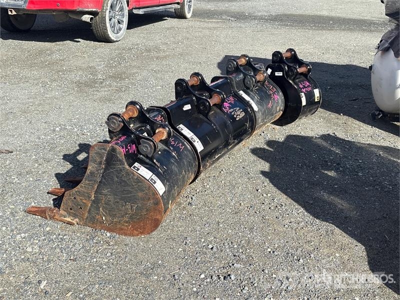  Quantity of (4) 16 in Digging Mini Excavator Bucke Cucharones