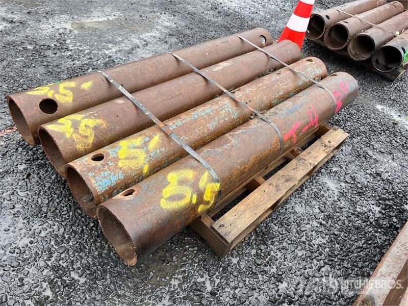 Quantity of (4) 5 ft 6 in Trench Box Spreaders Drugi deli
