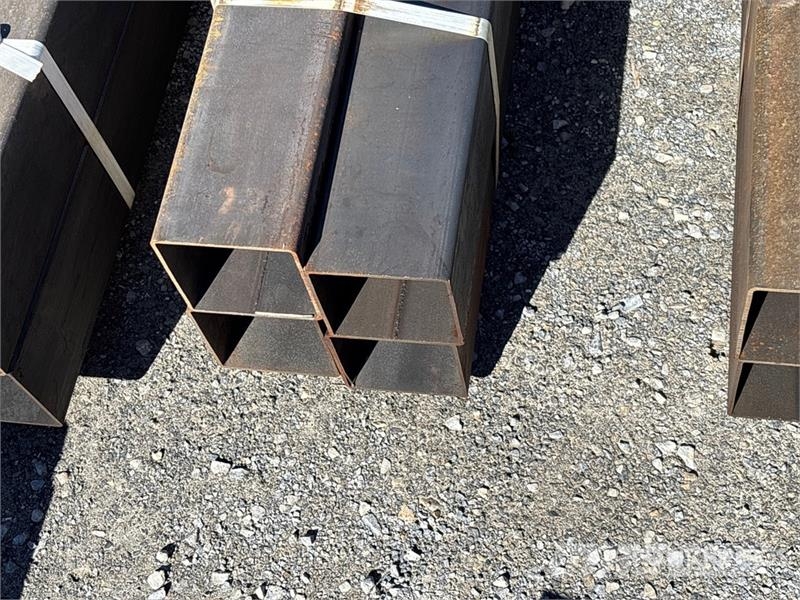  Quantity of (4) 6 in x 6 in x 288 in Square Tubing 吊車起重機、絞車吊貨機和物料升降機