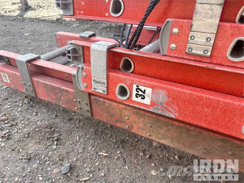 Quantity of (4) Fiberglass Extension Letters, (2) Сходи та площадки