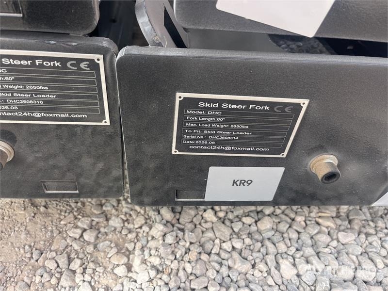 Quantity of (4) GIYI GY-SF60 60 in Skid Steer For Fourche