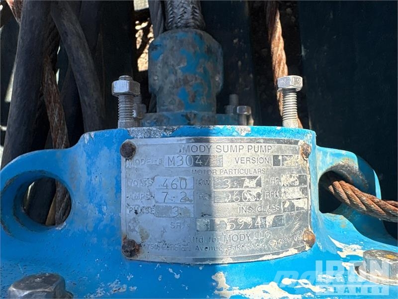 Quantity of (4) Mody 4 - Sump pumps Kmetijstvo - drugo