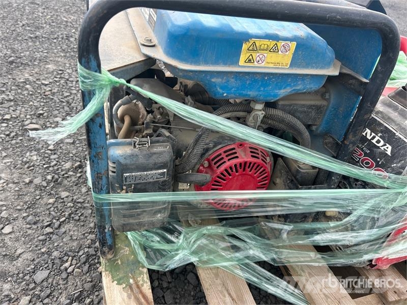 Quantity of (4) Portable Generator Set Ostali generatori