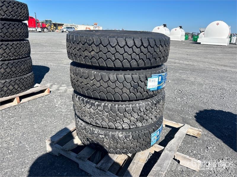  Quantity of (4) Roadlux 225/70R19.5 Tires (Unused) الإطارات والعجلات والحافات
