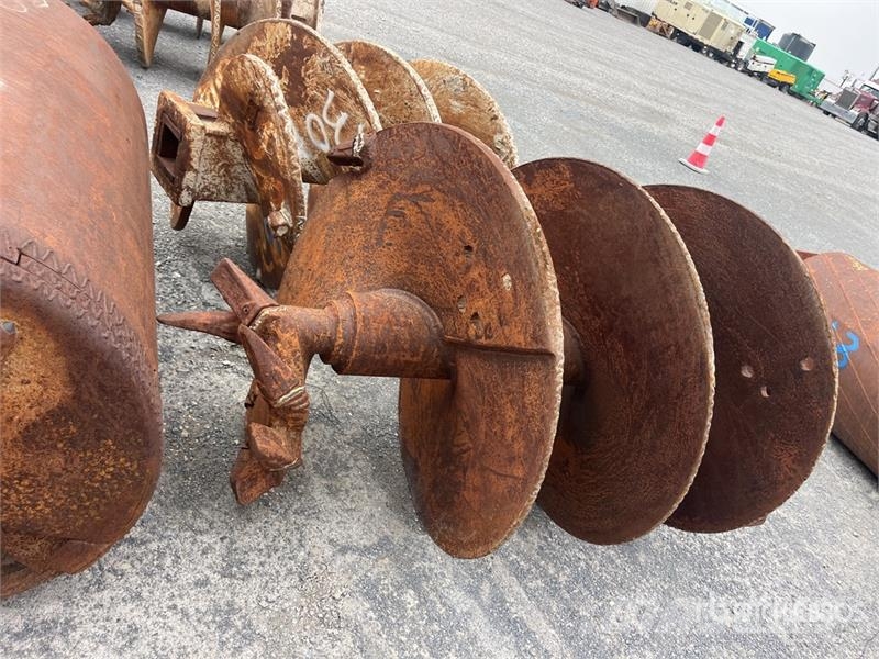 Quantity of (4) Rock Auger Attachment Olaj és Gáz fúró eszközök