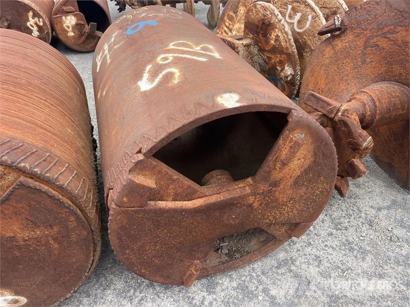 Quantity of (4) Rock Auger Attachment Olaj és Gáz fúró eszközök