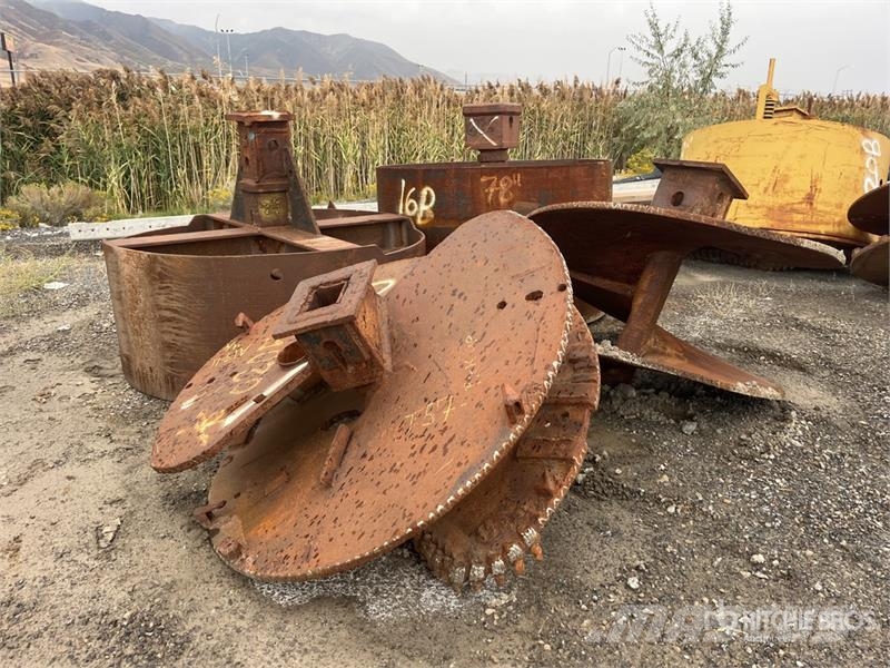 Quantity of (4) Rock Auger Attachment Olaj és Gáz fúró eszközök