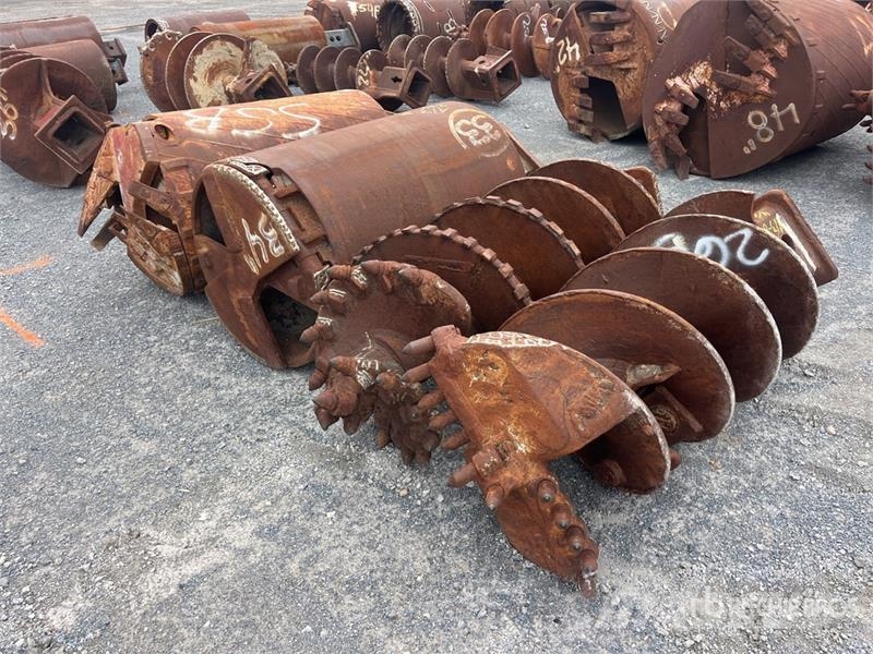Quantity of (4) Rock Auger Attachment Olaj és Gáz fúró eszközök
