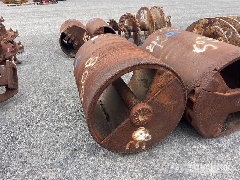 Quantity of (4) Rock Auger Attachment Olaj és Gáz fúró eszközök