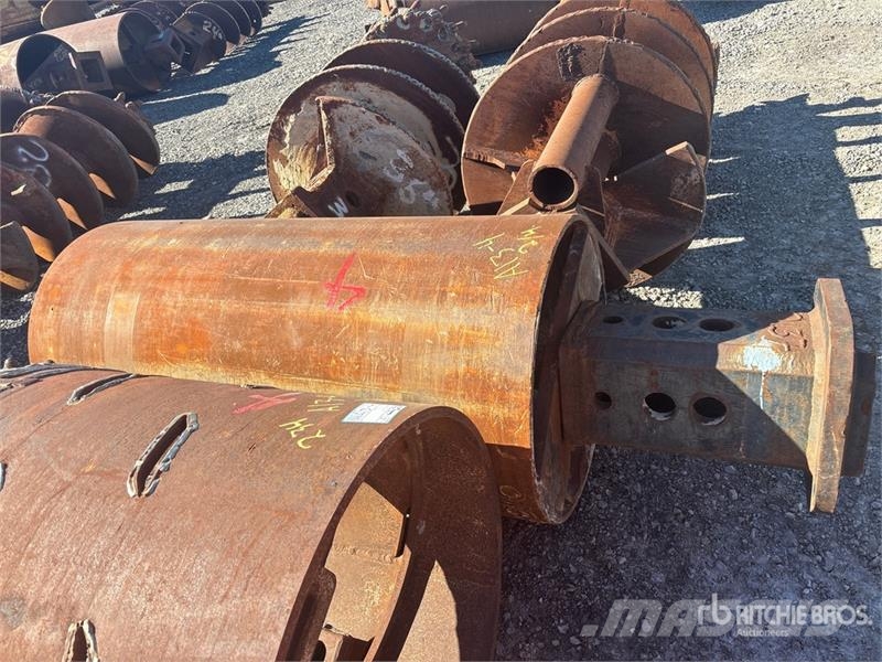Quantity of (4) Rock Auger Attachment Oprema za vrtanje nafte in plina