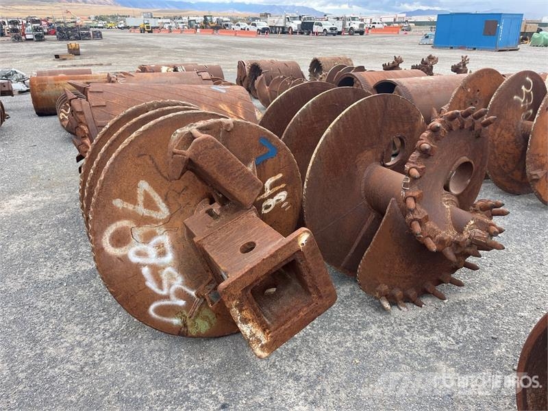 Quantity of (4) Rock Auger Attachment Olaj és Gáz fúró eszközök