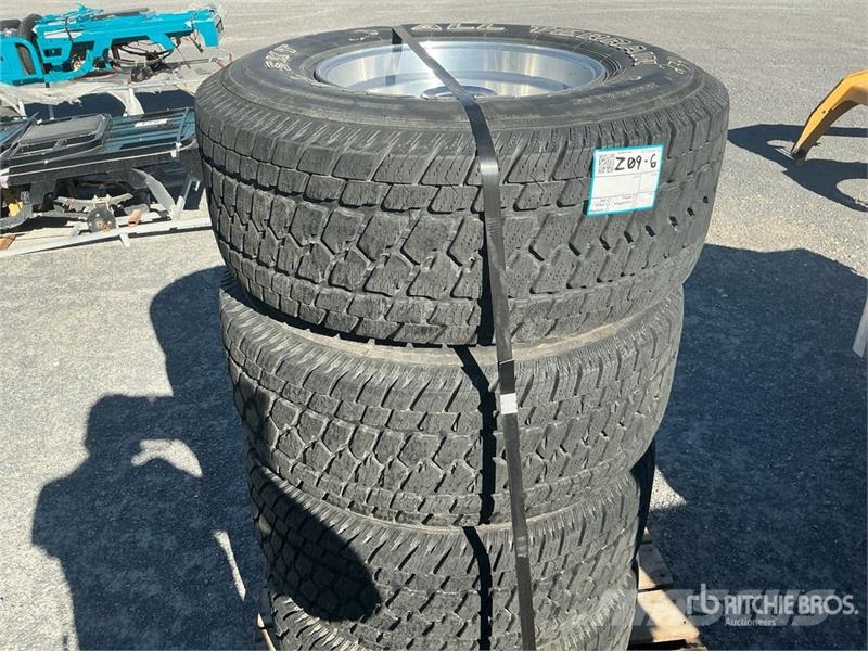  Quantity of (4) Tires Tires Шины и колёса