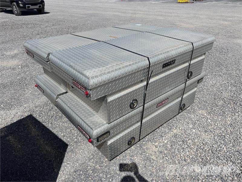 Quantity of (4) Tool Box 建筑机械-其他