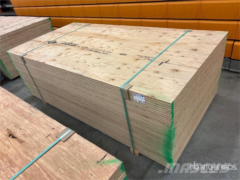 Quantity of (40) 3/4" 4x8 CSP/DFP No Stamp Plywood Outros componentes