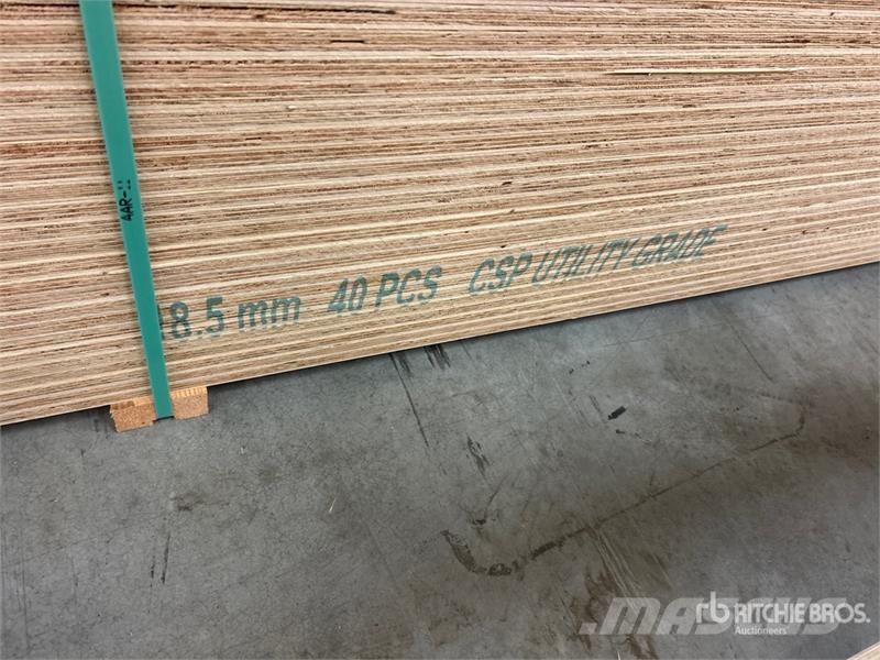 Quantity of (40) 3/4" 4x8 CSP/DFP No Stamp Plywood Andre komponenter