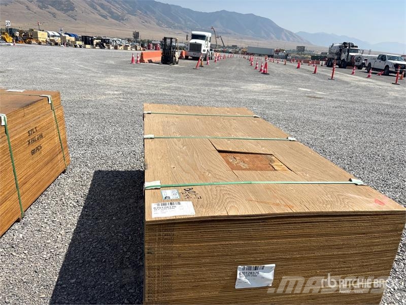Quantity of (40) 3/4 in 4 ft x 8 ft CSP/DFP No Sta Other components