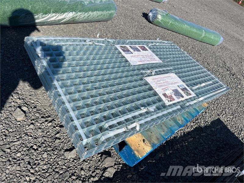 Quantity of (40) 3 ft x 6 ft Galvanized Garden Mes Verricelli, paranchi e sollevatori per materiali