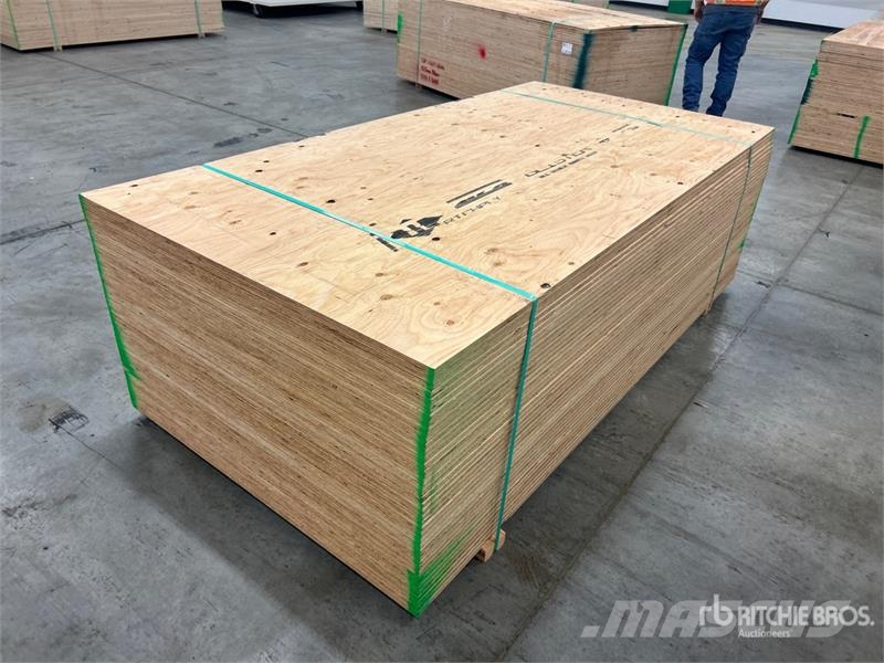  Quantity of (40) 4 ft x 8 ft (18.5 mm Thick) 3/4 i Andre komponenter