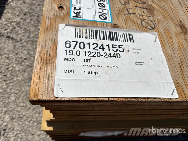  Quantity of (40) 7/8" 4x8 MDO G1S with Smooth Over Other components