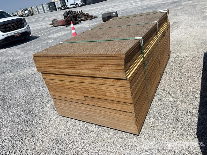  Quantity of (40) 7/8" 4x8 MDO G1S with Smooth Over Other components