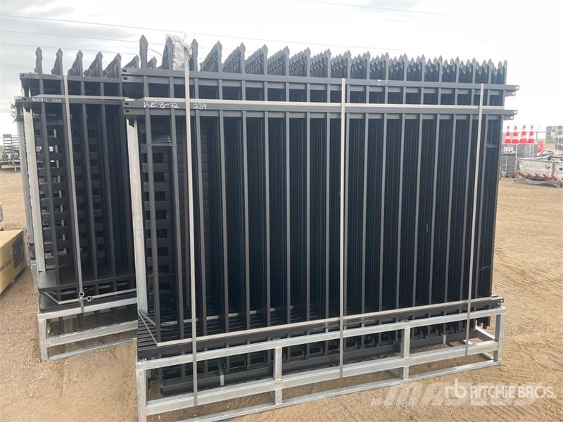 Quantity of (40) SUNTOP D0608-40 6 ft x 8 ft Powd Equipement de clôture