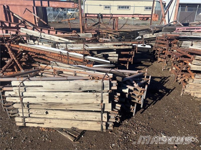  Quantity of (400) Dayton Superior C49 Bridge Overh Outros Florestal