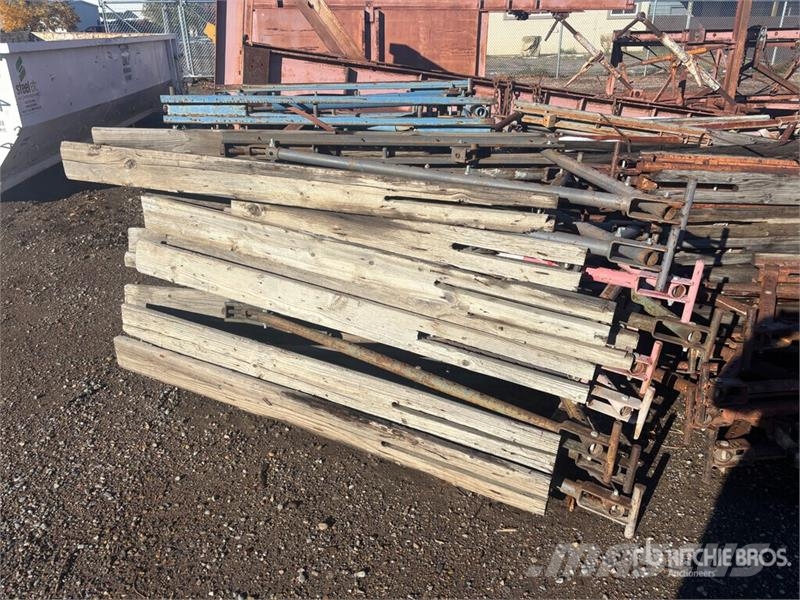  Quantity of (400) Dayton Superior C49 Bridge Overh Outros Florestal