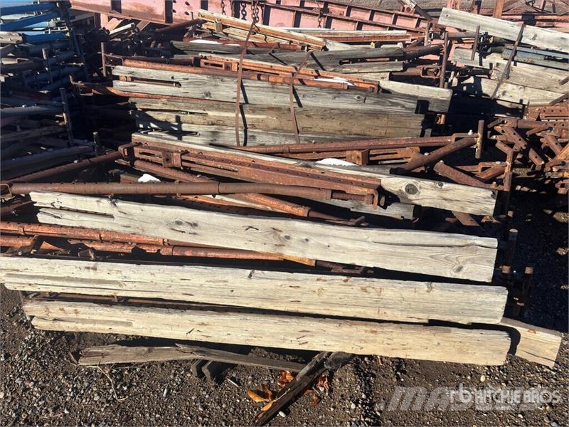  Quantity of (400) Dayton Superior C49 Bridge Overh Outros Florestal