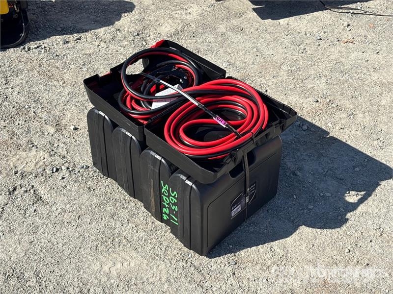 Quantity of (5) 25 ft 800-Amp Extra HD Booster Cab Andre komponenter