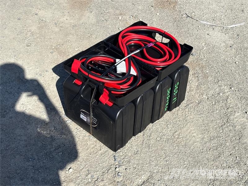 Quantity of (5) 25 ft 800-Amp Extra HD Booster Cab Andre komponenter