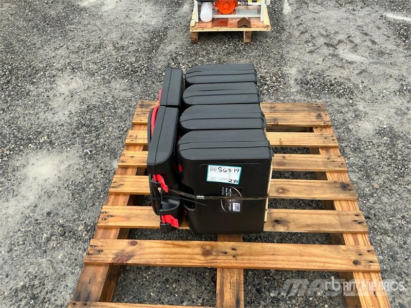 Quantity of (5) 25 ft 800 Amp Booster Cables (Unus Outros componentes