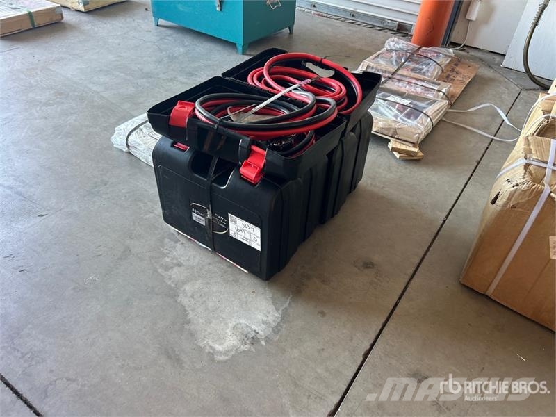  Quantity of (5) 25 ft 800 Amp Extra HD Booster Cab Drugi deli