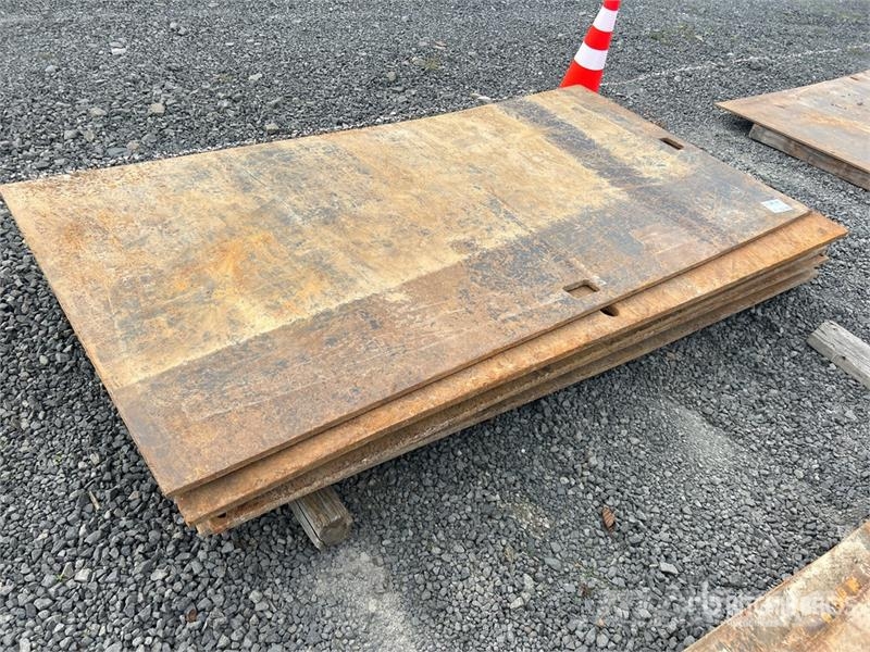 Quantity of (5) 4 ft x 8 ft 1x .75 Inch thick, 4x Outros componentes
