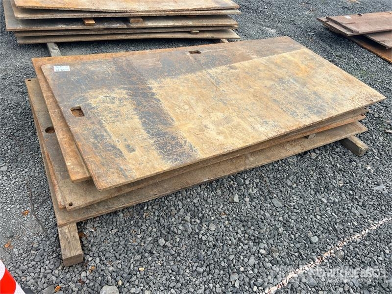 Quantity of (5) 4 ft x 8 ft 1x .75 Inch thick, 4x Outros componentes