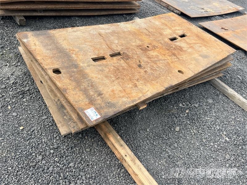 Quantity of (5) 4 ft x 8 ft 2x 1 Inch thick, 3x .7 Outros componentes