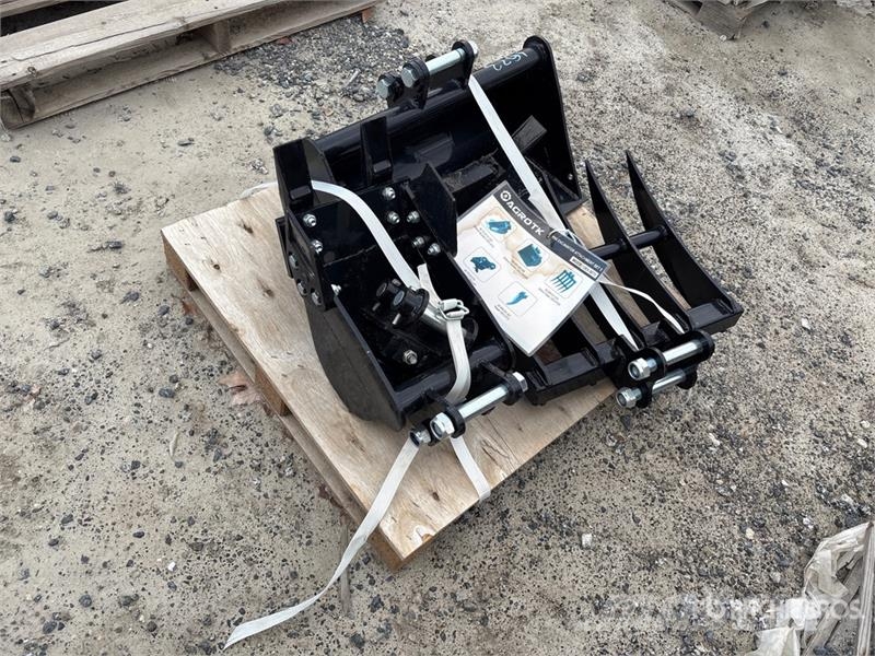 Quantity of (5) AGT 12EX-SET5 Mini Excavator Atta Outros componentes