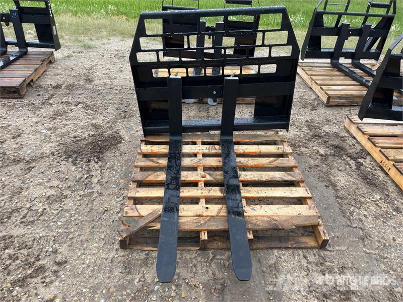 Quantity of (5) AGT SSCPF48-4400-HFF 48 in Skid S Pallgafflar