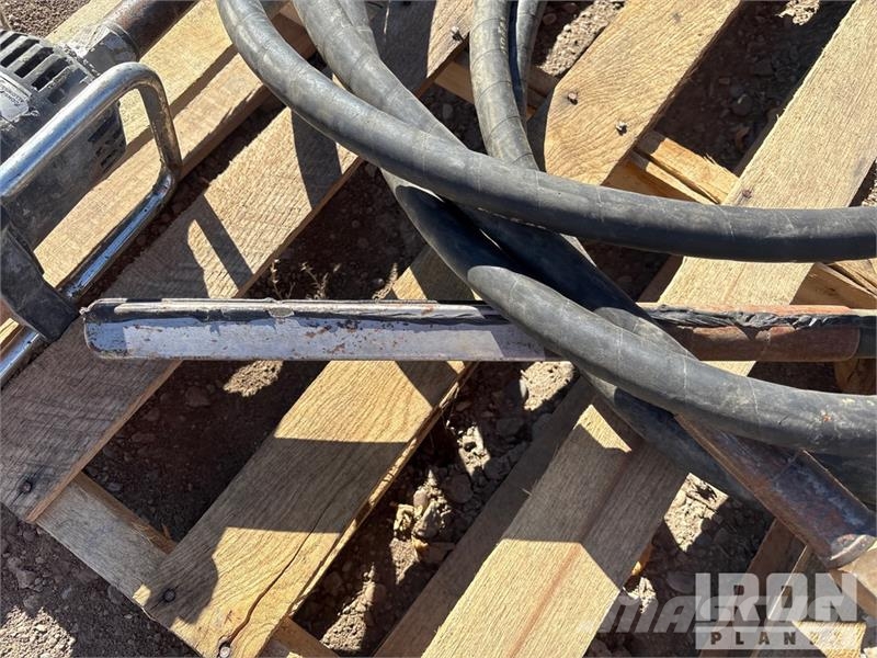 Quantity of (5) Electric Concrete Vibrator دكاكات أفقية