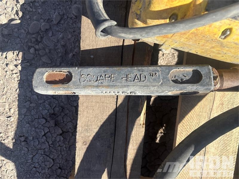 Quantity of (5) Electric Concrete Vibrator دكاكات أفقية