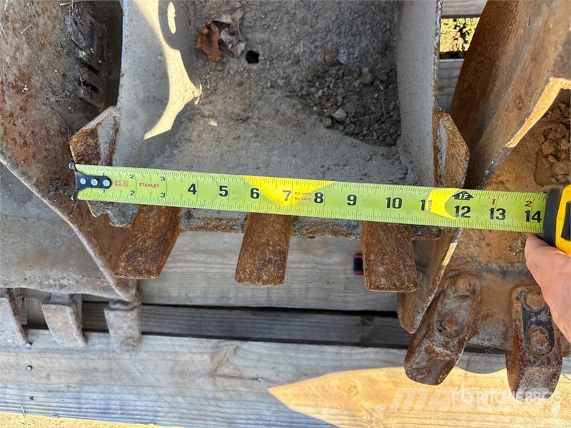 Quantity of (5) Excavator Bucket Kašike / Korpe