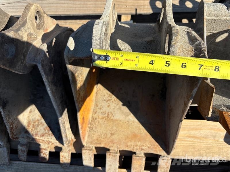 Quantity of (5) Excavator Bucket Kašike / Korpe