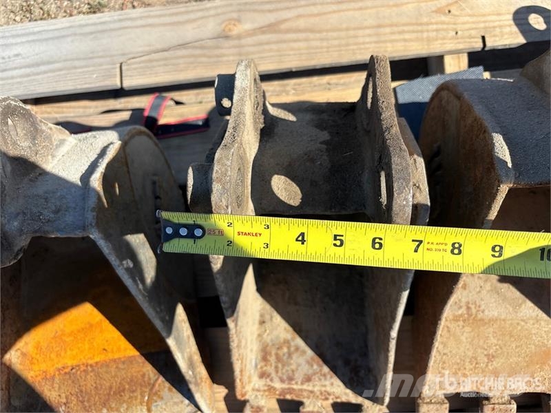 Quantity of (5) Excavator Bucket Kašike / Korpe
