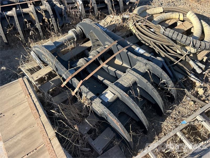  Quantity of (5) Excavator Thumb Skovle