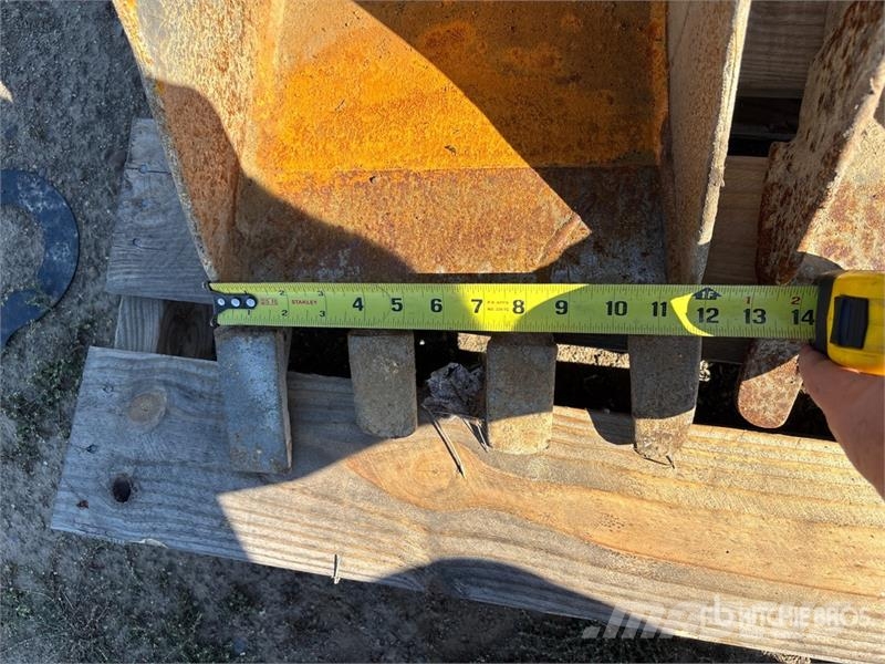 Quantity of (5) Excavator Bucket Kašike / Korpe